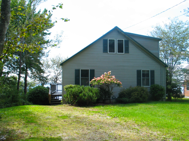 Driveway side of cottage