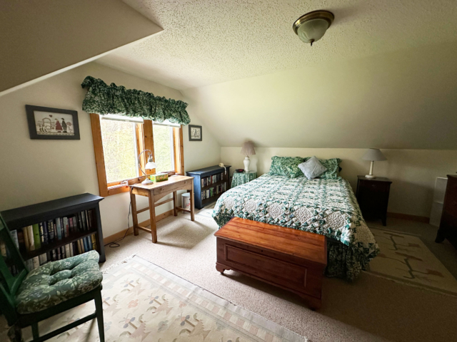 2nd floor master queen bedroom