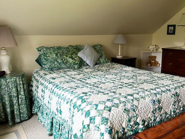 2nd floor master queen bedroom