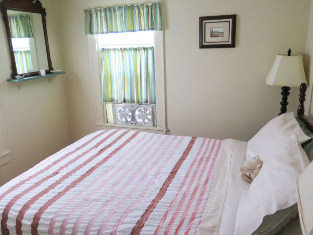 1st queen bedroom