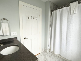 2nd floor bathroom