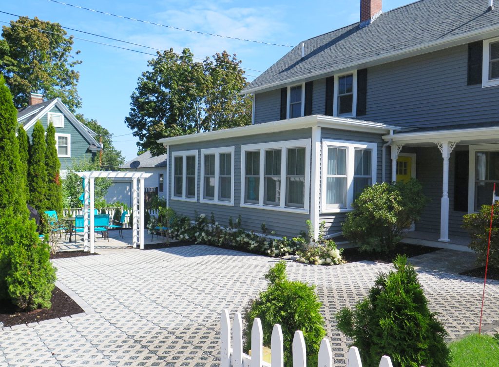 Bar Harbor House — Cottage exterior