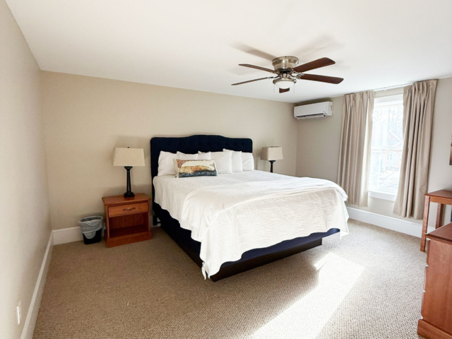 2nd floor king bedroom