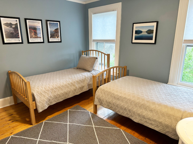 2nd floor twins (2 twins)