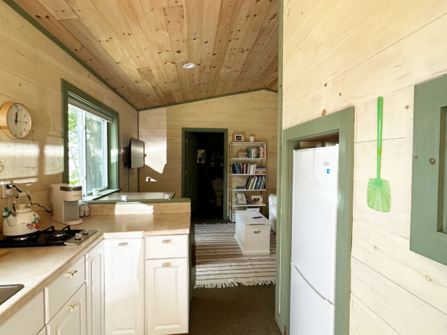 Guest kitchenette