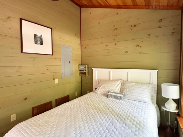 Queen bedroom