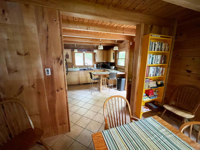 Dining/kitchen area