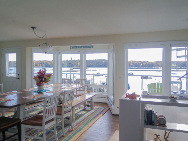 Dining area, front building