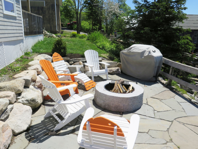 Patio with fire pit