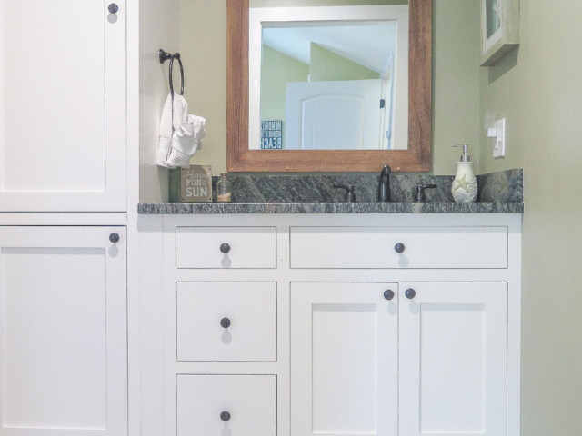 Rear building, 2nd floor bathroom