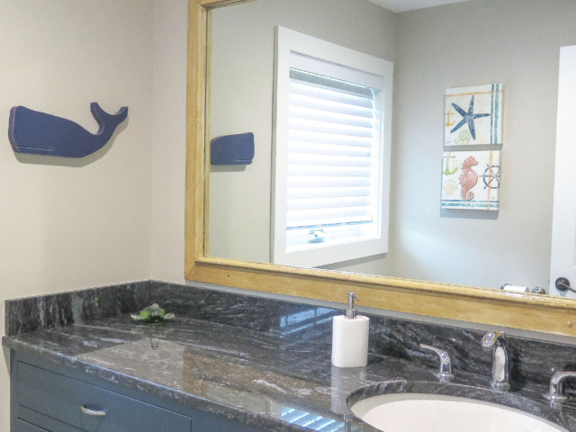 Rear building, bathroom