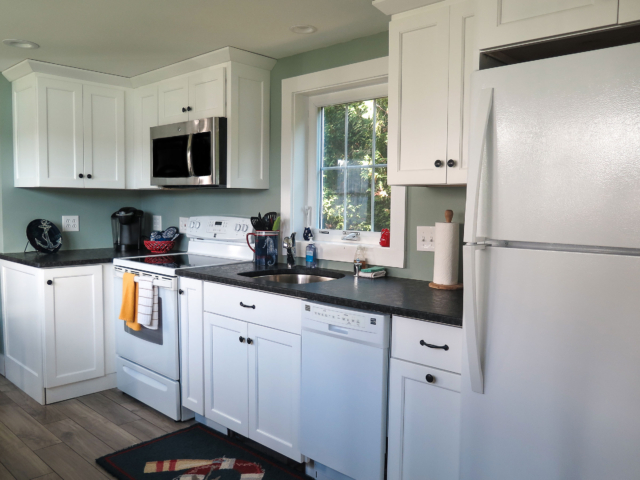 Rear building, kitchen, 1st floor