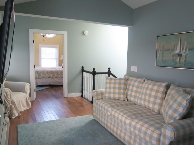2nd floor sitting area, rear building (sleep sofa)
