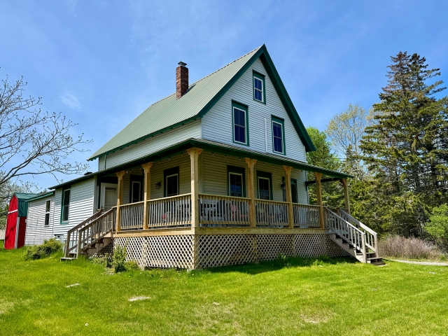 APM-cott5 Adorable farmhouse cottage!