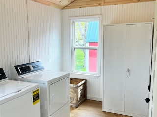 Mudroom/laundry/entry
