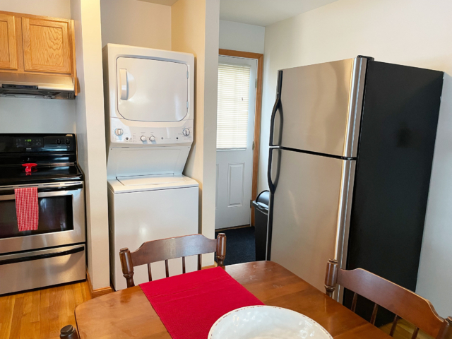 Cozy Glen Apartment