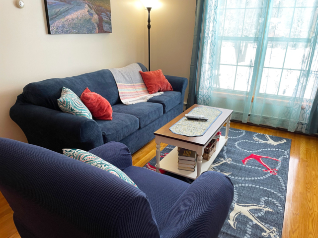 Cozy Glen Apartment