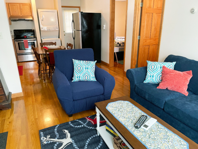 Cozy Glen Apartment