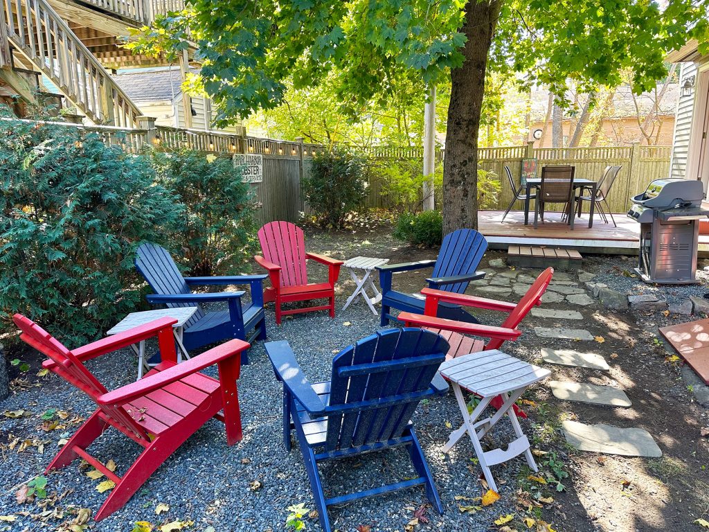 Crocus Cottage — Backyard