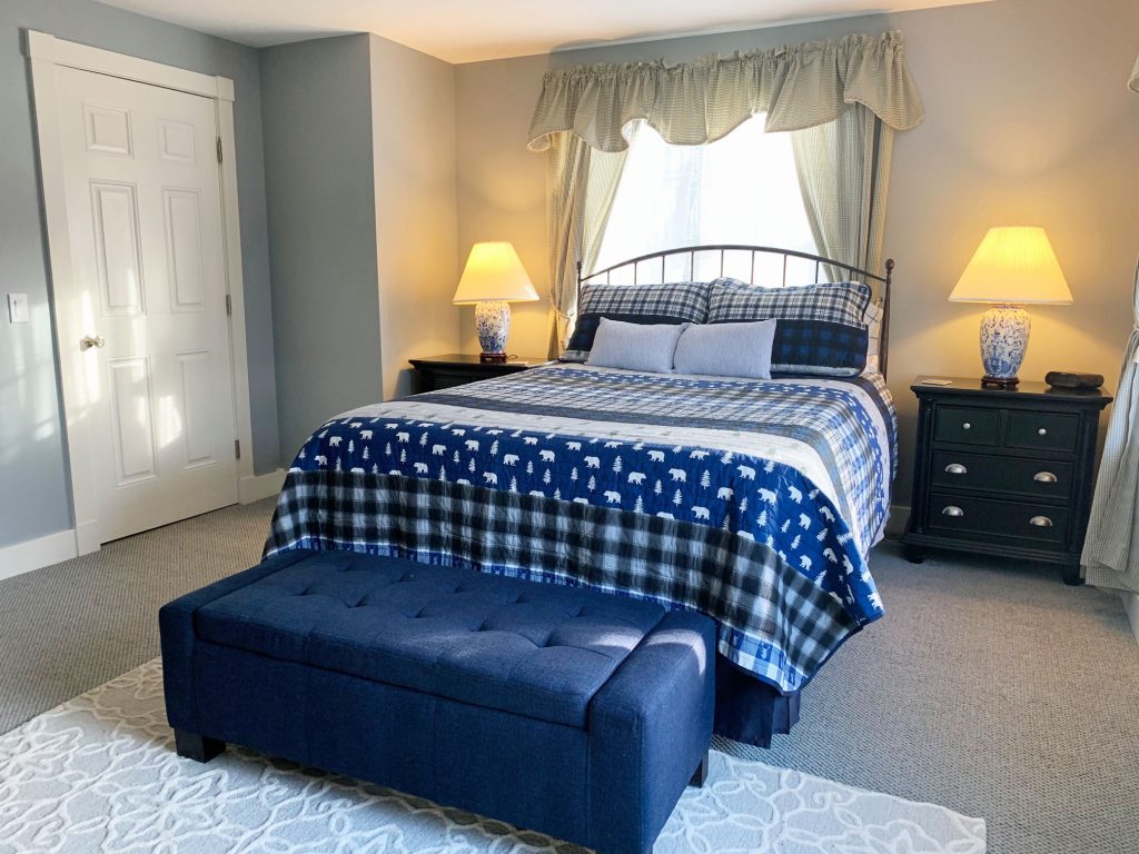 Queen bedroom