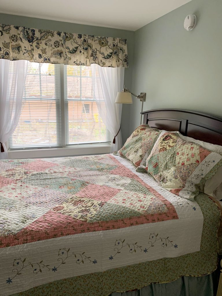 Queen bedroom