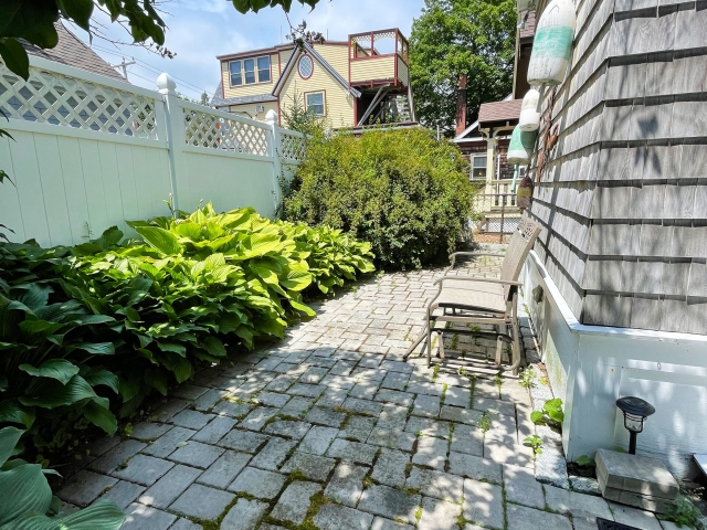 Eden Center Cottage