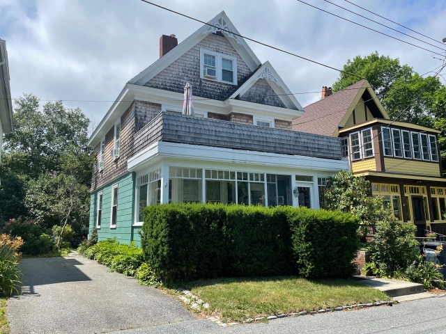 Eden Center Cottage