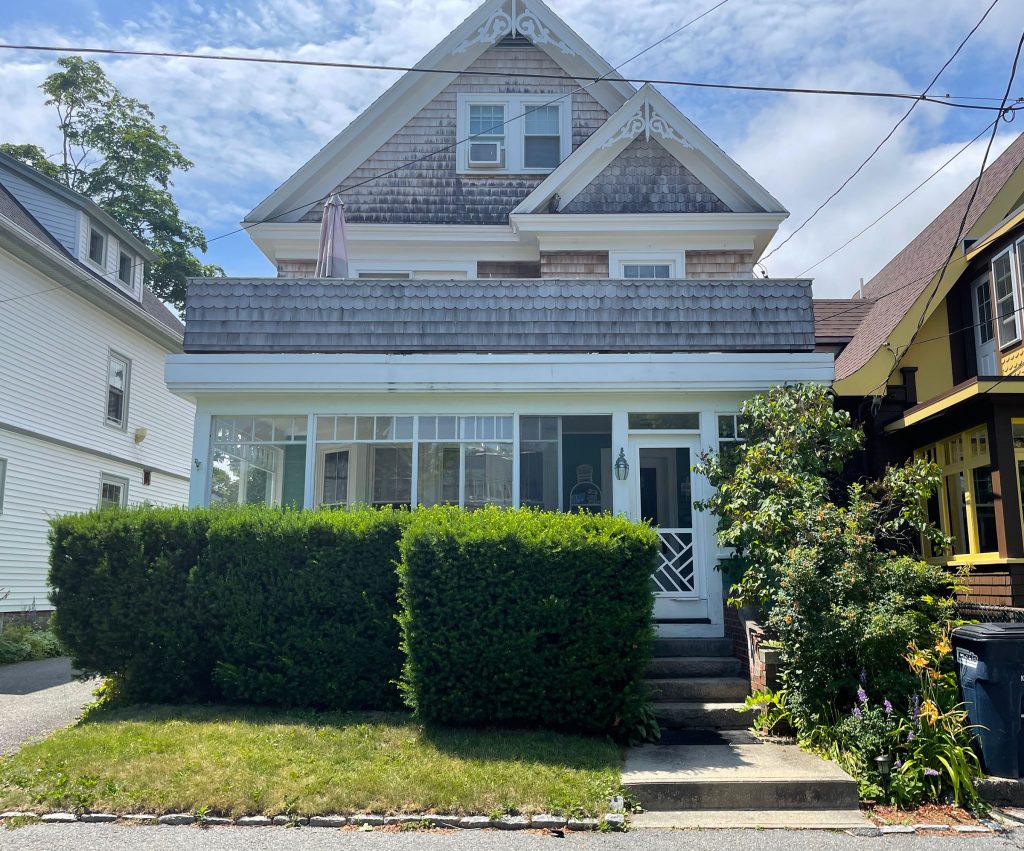 Eden Center Cottage — Exterior