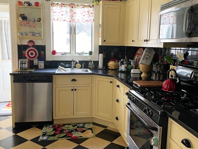 Eden Center Cottage