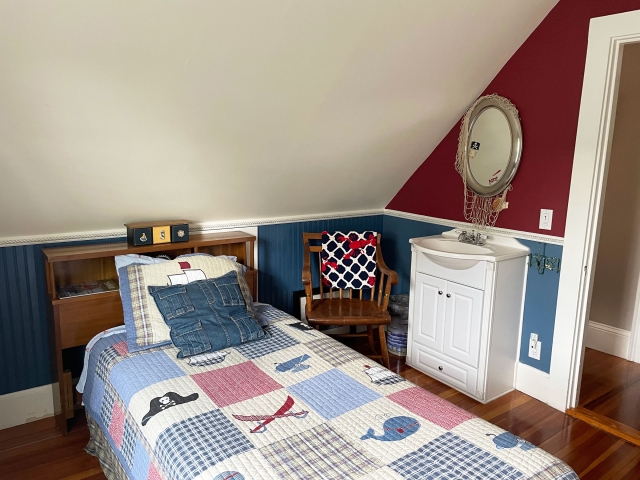 Eden Center Cottage