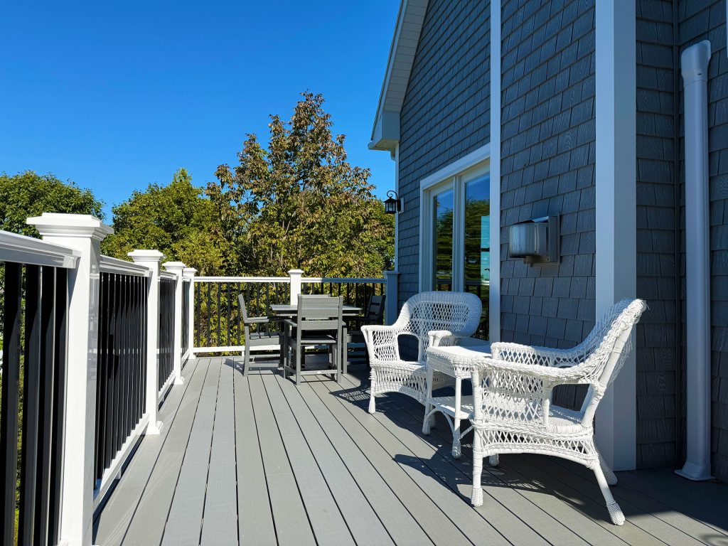 Eagle's Perch — Deck