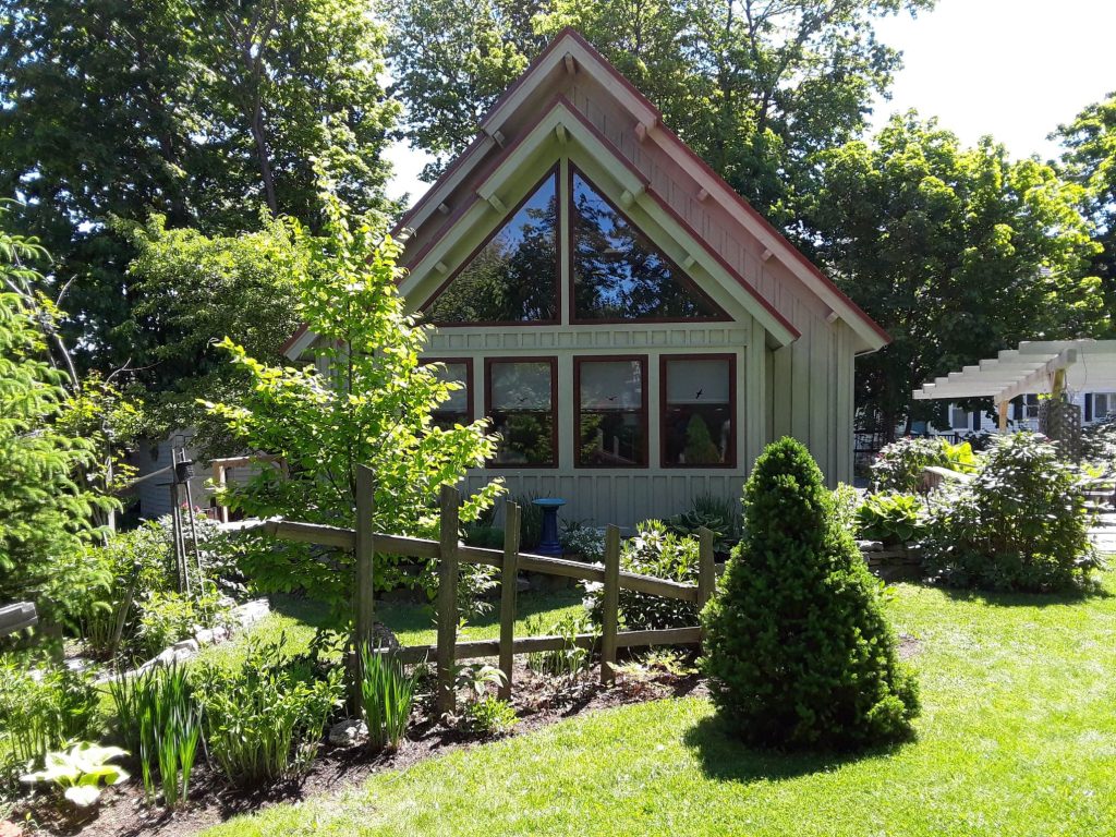 Gay's Garden Cabin — Exterior