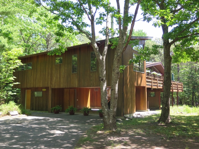 Honeybee Chalet
