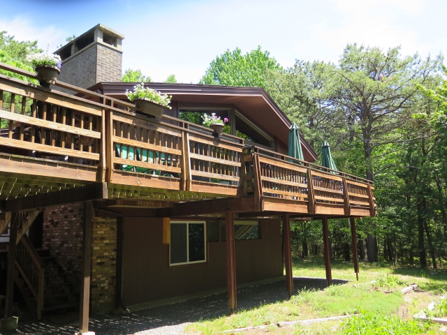 Honeybee Chalet
