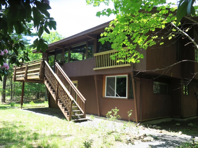 Honeybee Chalet