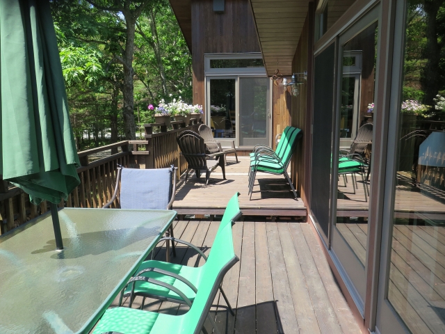 Honeybee Chalet