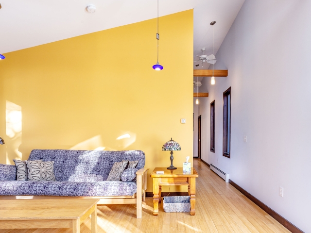 Honeybee Chalet