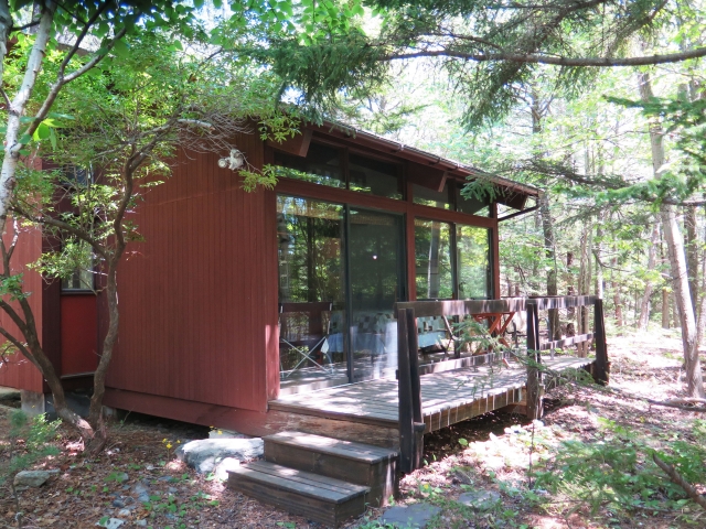 Honeybee Chalet