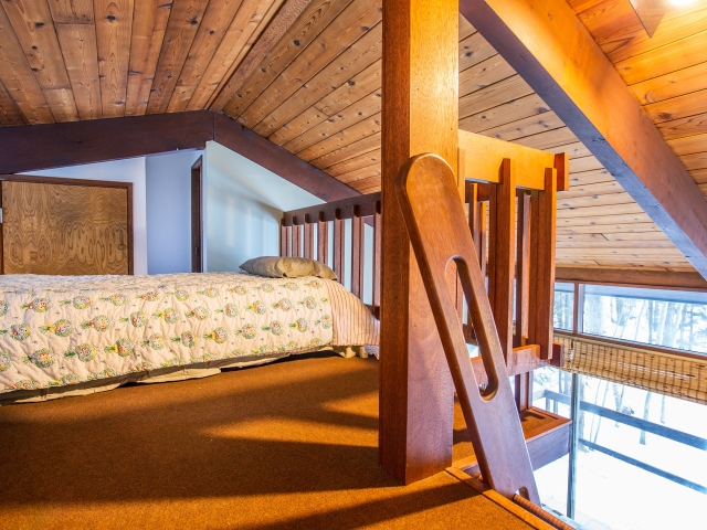Honeybee Chalet