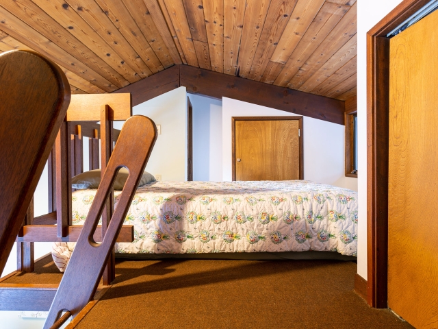 Honeybee Chalet
