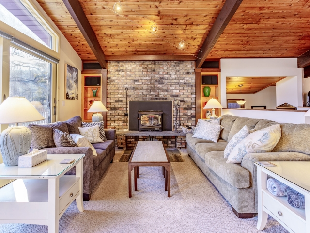 Honeybee Chalet