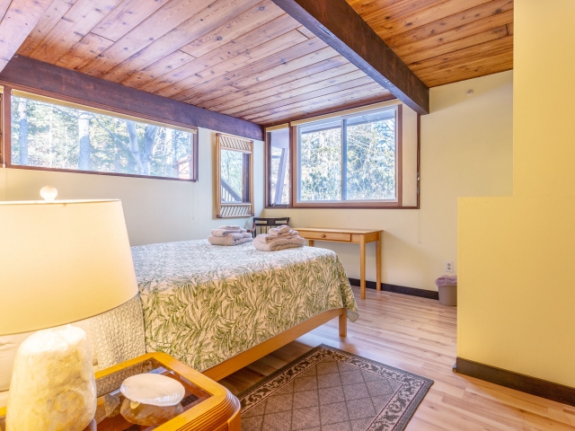 Honeybee Chalet