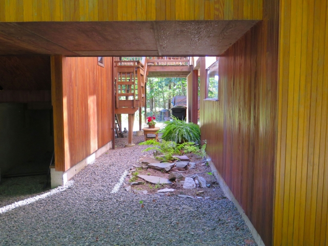 Honeybee Chalet