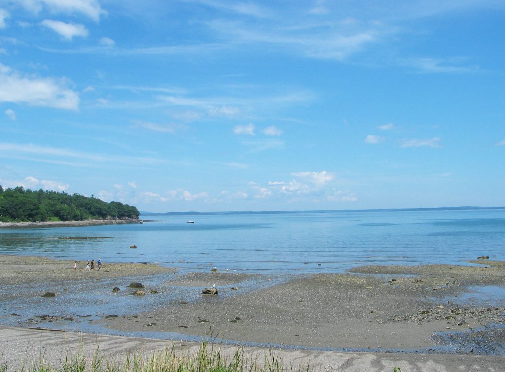 Hulls Cove Hideaway — Beach