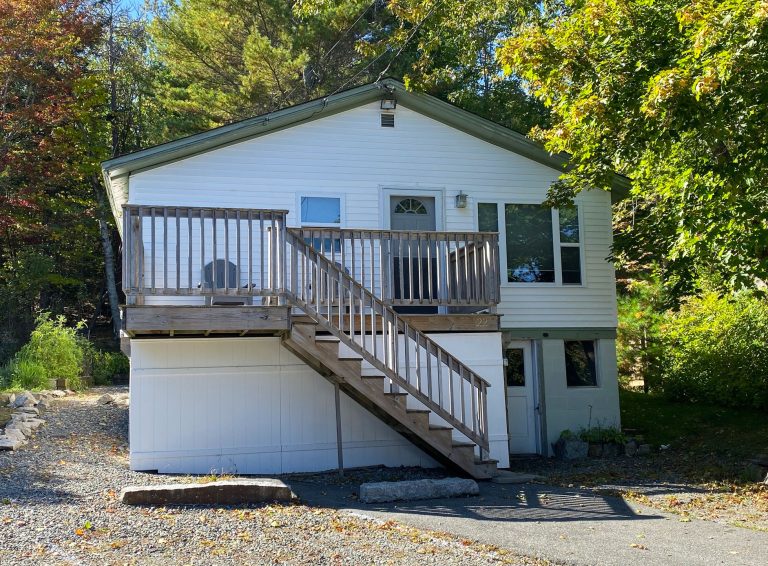 Hulls Cove Hideaway