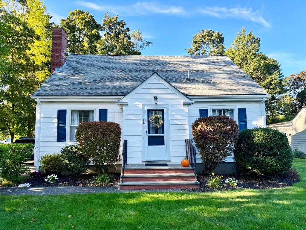 House on Derby Lane — Exterior