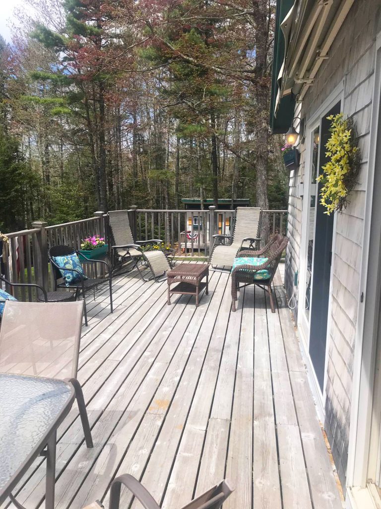 The Ledges — Deck