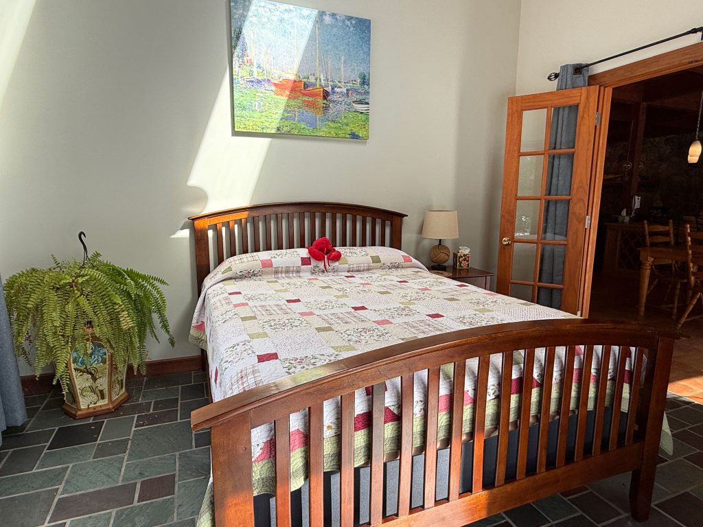 Queen bedroom