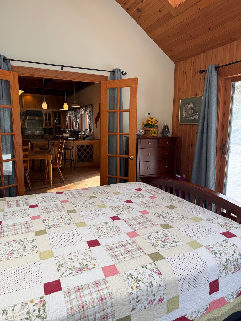 Queen bedroom