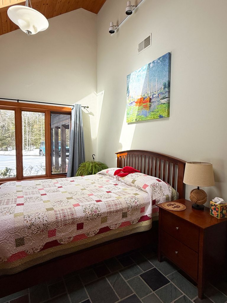 Queen bedroom